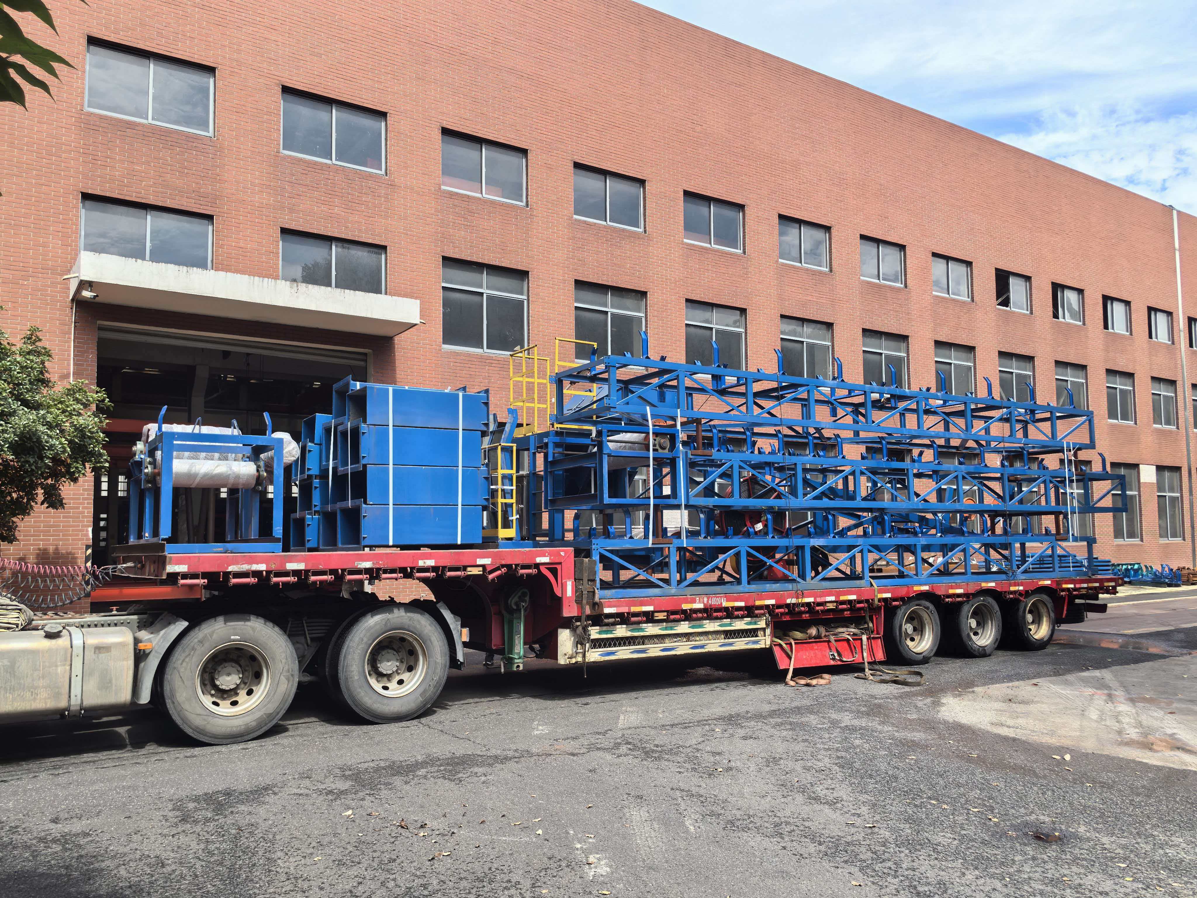 Ang Custom-Engineered Belt Conveyor ay Matagumpay na Naihatid sa Chinese C&D Waste Recycling Facility